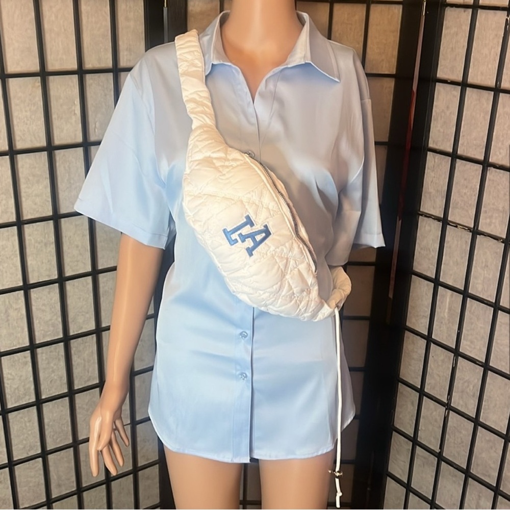 LA Puffer Fanny Bag BNWT with beautiful blue & white embroidery on it! - Picture 2 of 6